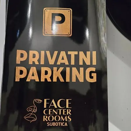 Face 4 Center Apartman *