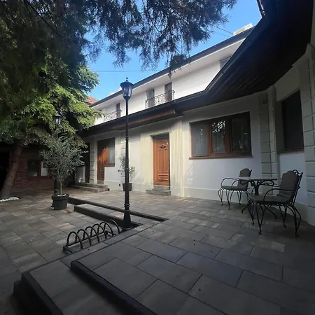 Face 4 Center スボティツァ